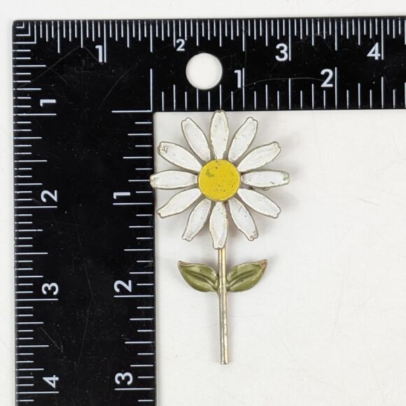 Vintage White Daisy Brooch Enamel Flower Pin Retro 1960s Jewelry Mid Century - Picture 3 of 3
